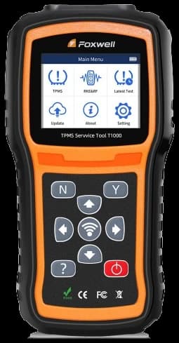 Foxwell T1000 TPMS szervizműszer, a kijelzőjén a TPMS, RKE&RF és Latest Test menüpontokkal